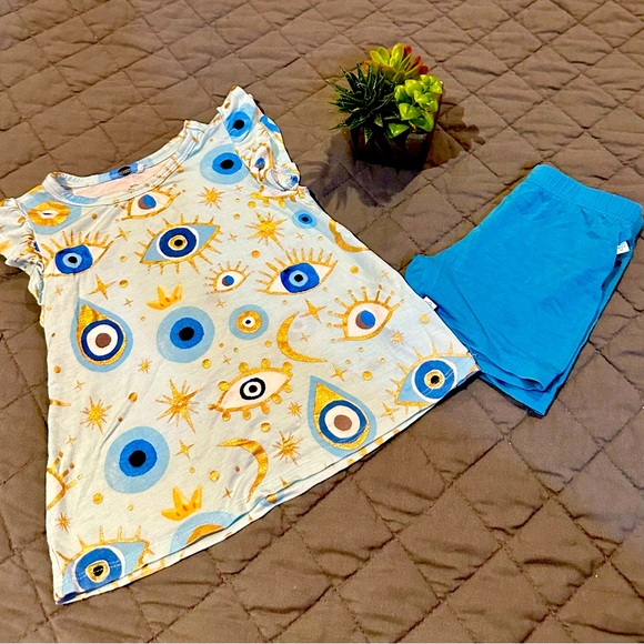 Posh Peanut Celestial Fiona shorts and flutter sleeve top - Picture 1 of 1